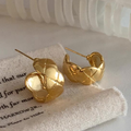 Gold checkered metal earrings