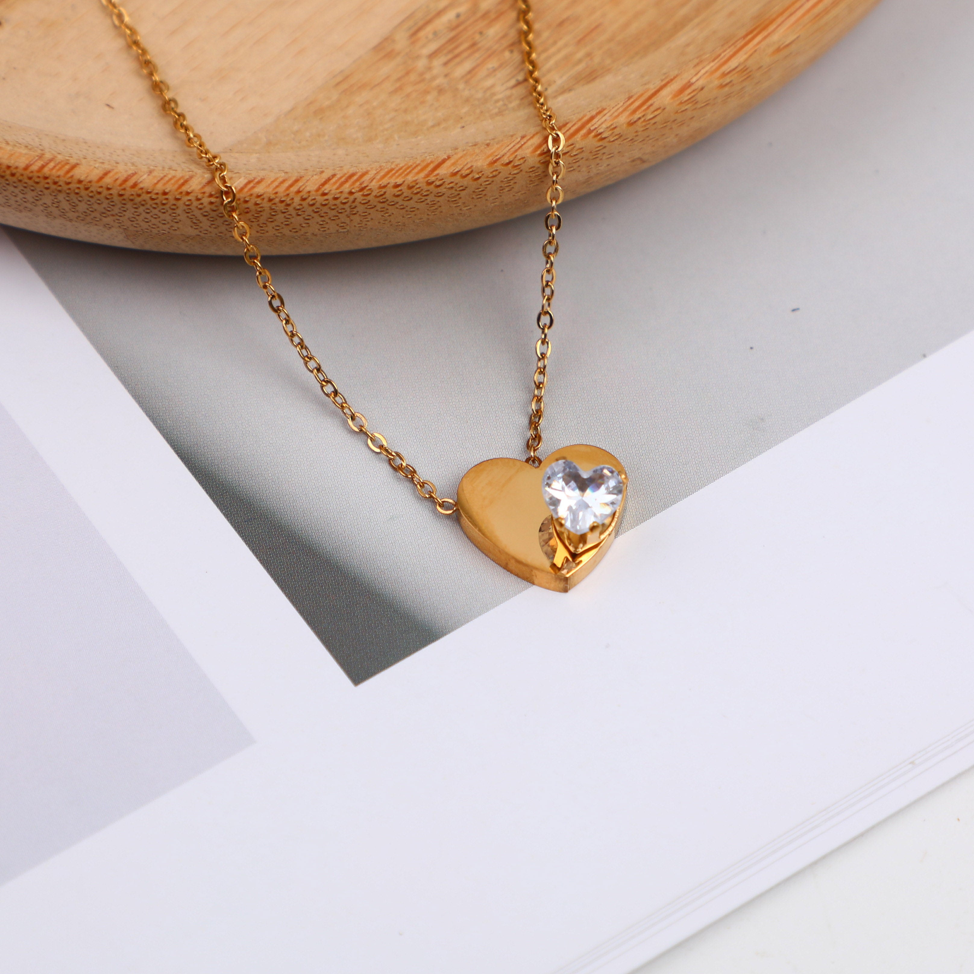 Dimensional heart rhinestone necklace
