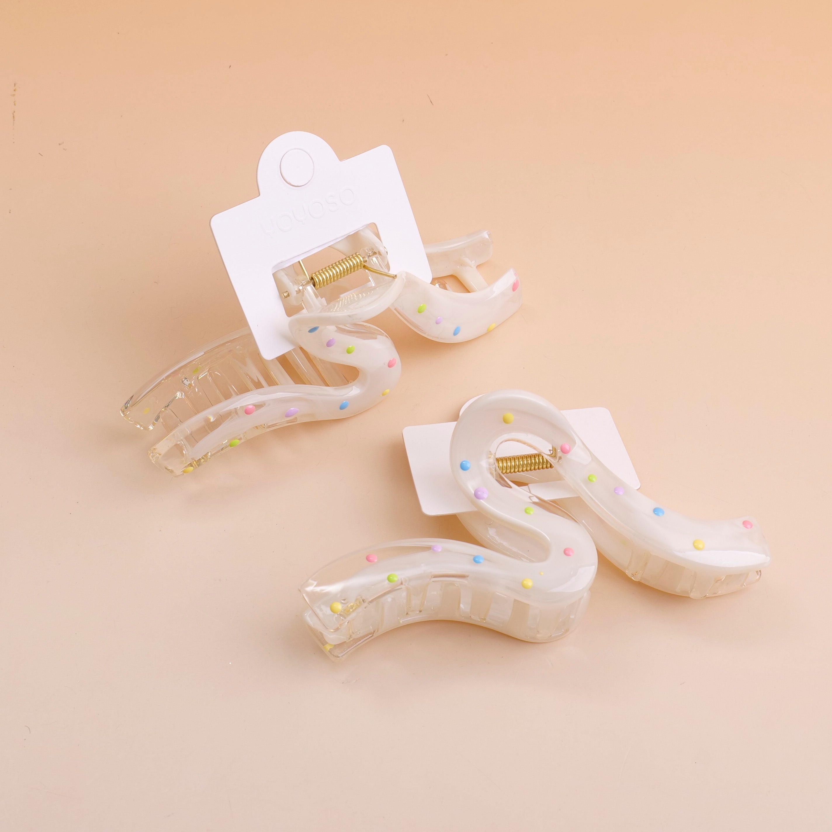 Dotted wavy claw clip