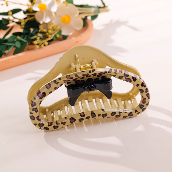 Coffee Leopard Series – Cloud Acrylic Claw Clip – 13cm