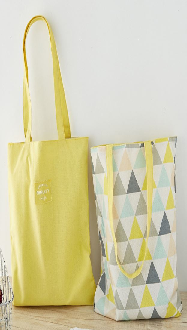 Single-shoulder shopping bag green and geometric shapes