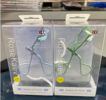GREEN AND BLUE EYELASH CURLER