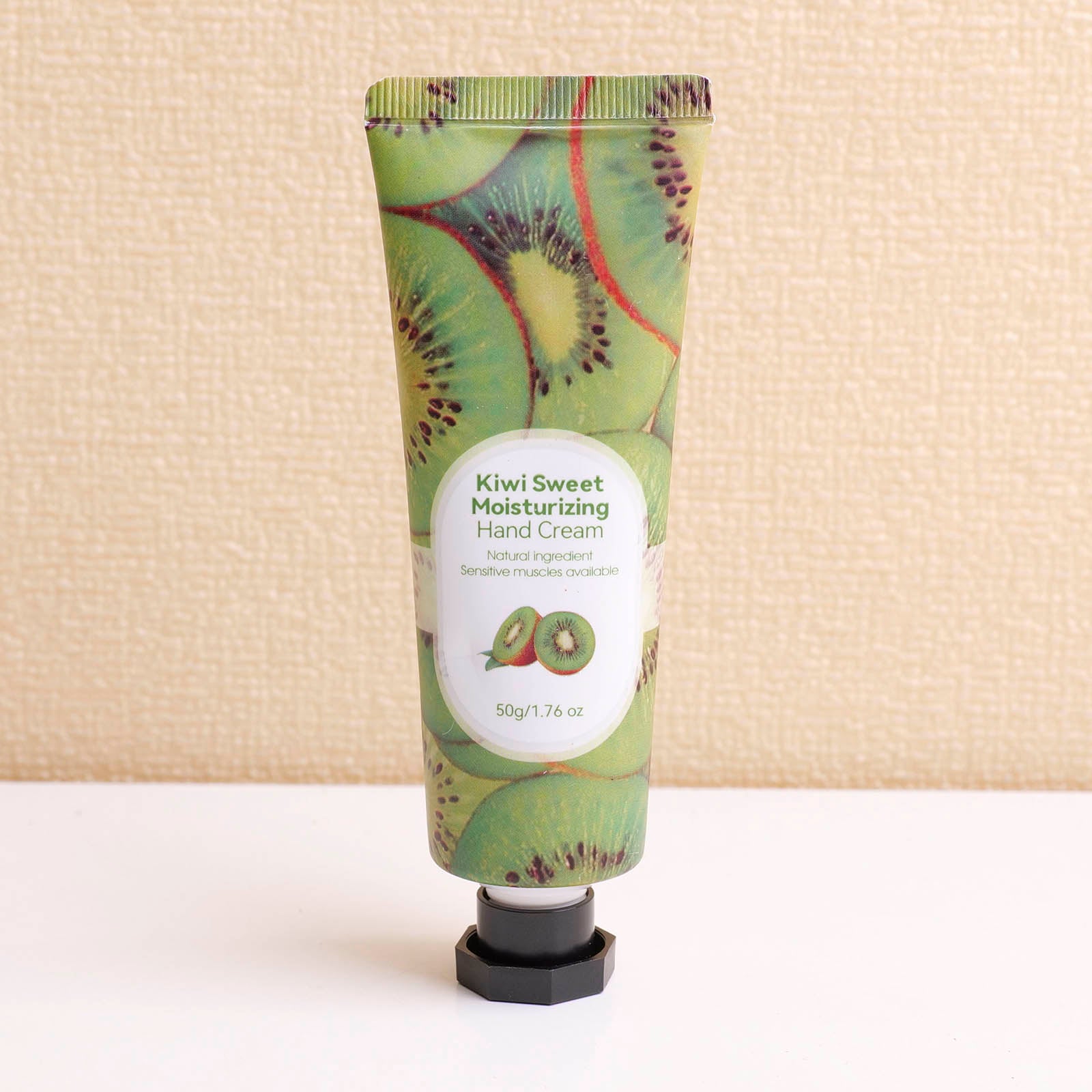 Kiwifruit sweet moisturizing hand cream