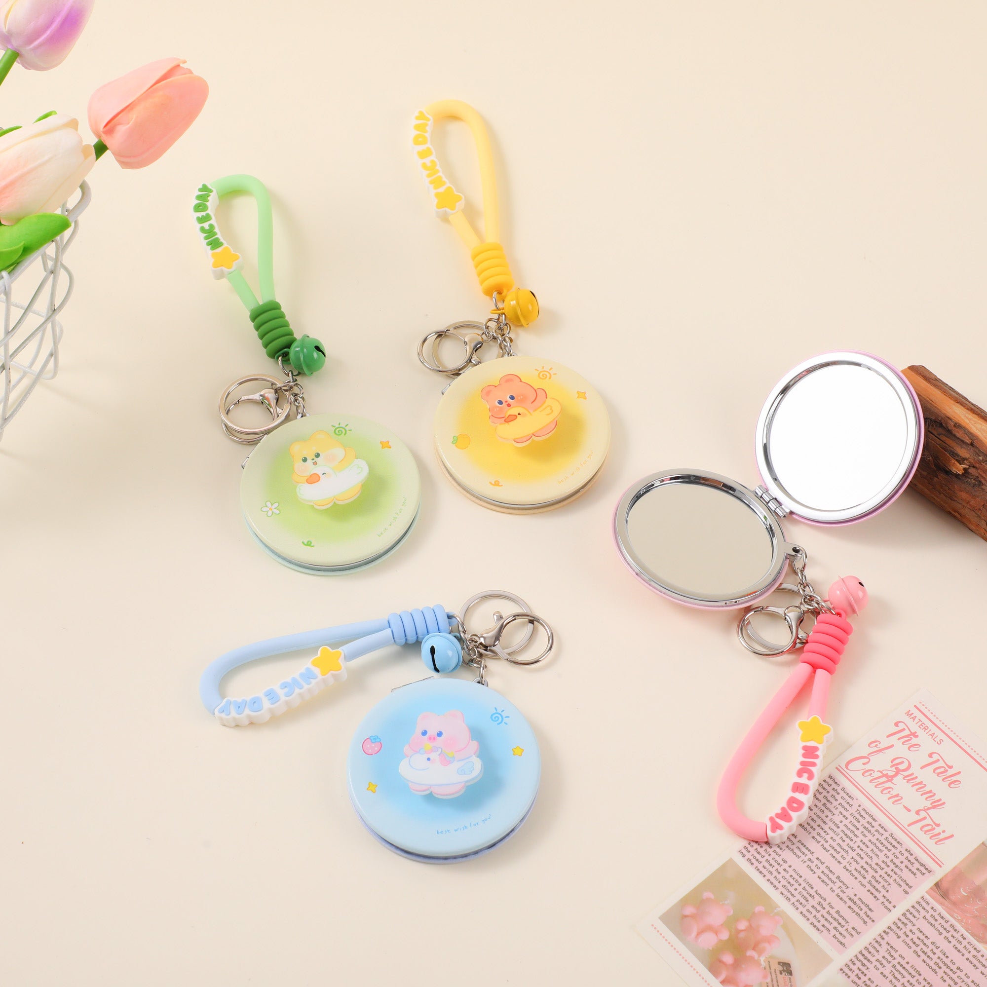 Happy Pets Series Hanging Rotating Mirror