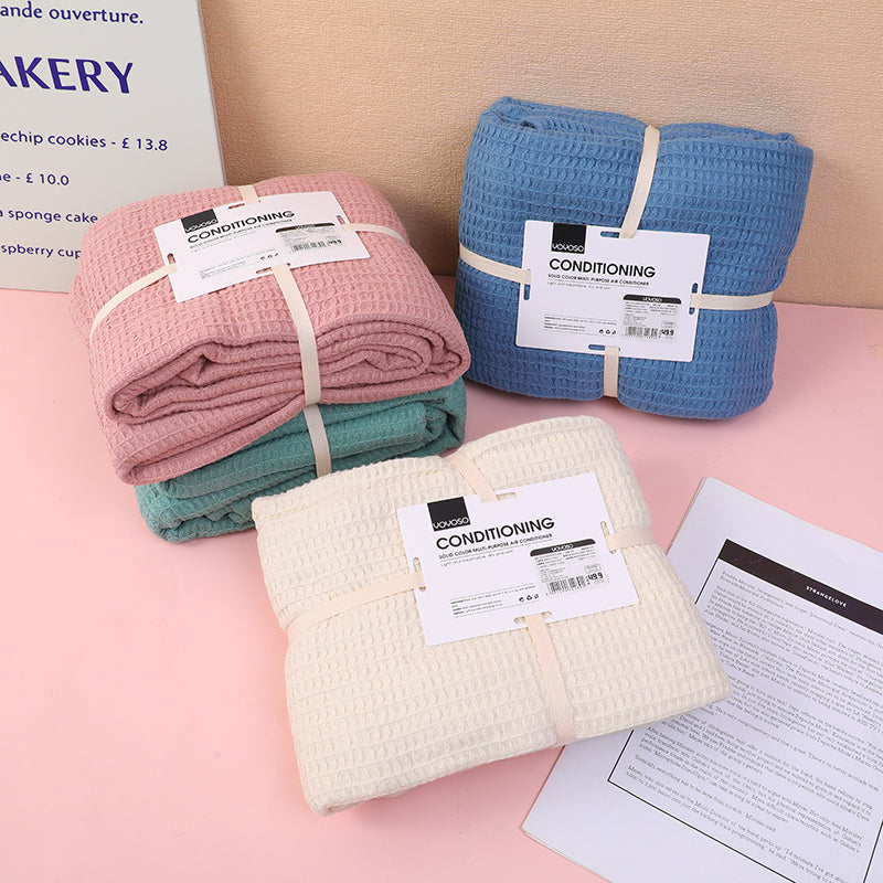 Fashion waffle solid color multi-purpose air conditioning quilt