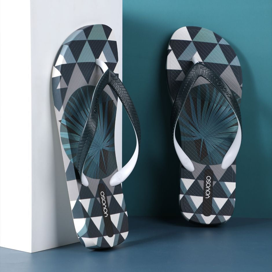 Geometrical triangle printing mens flip flops navy 41-42
