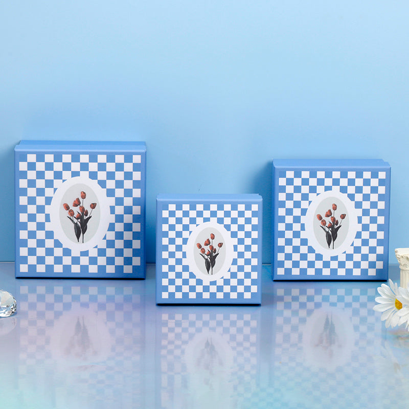 Blue wind chime square gift box M