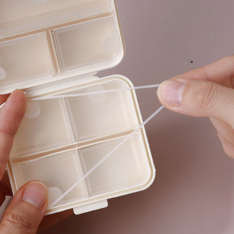 Simple square 7-compartment pill box