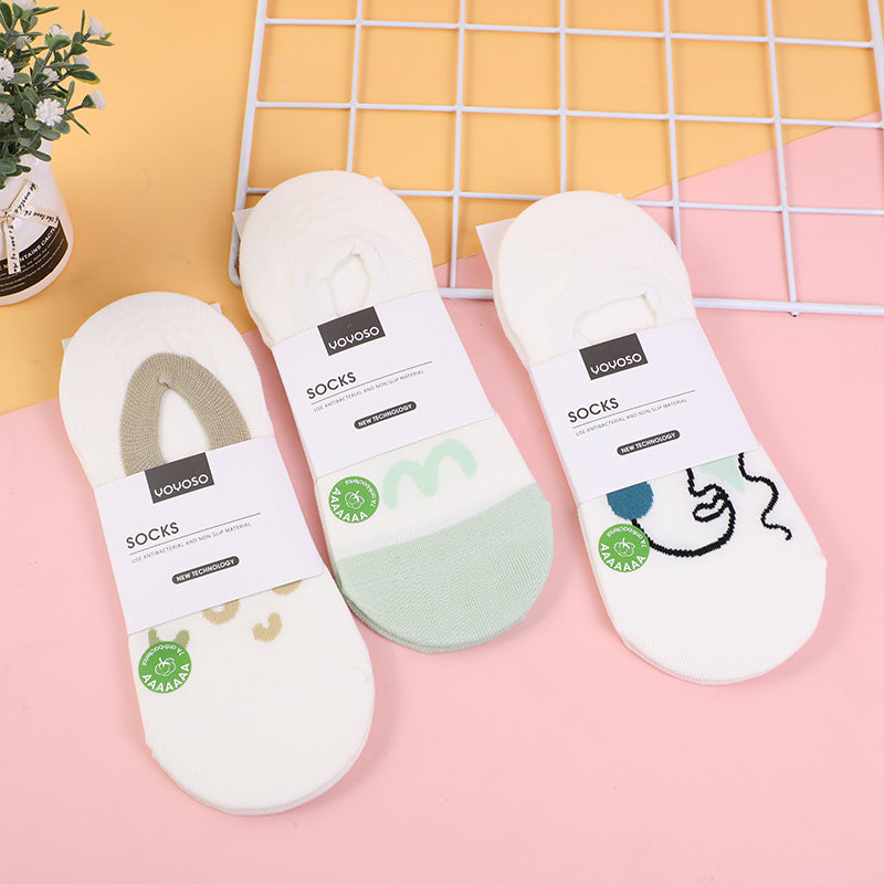 Women's combination style trendy invisible socks A02-two pairs