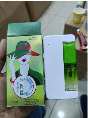 Lip bodyguard lip dew water brust