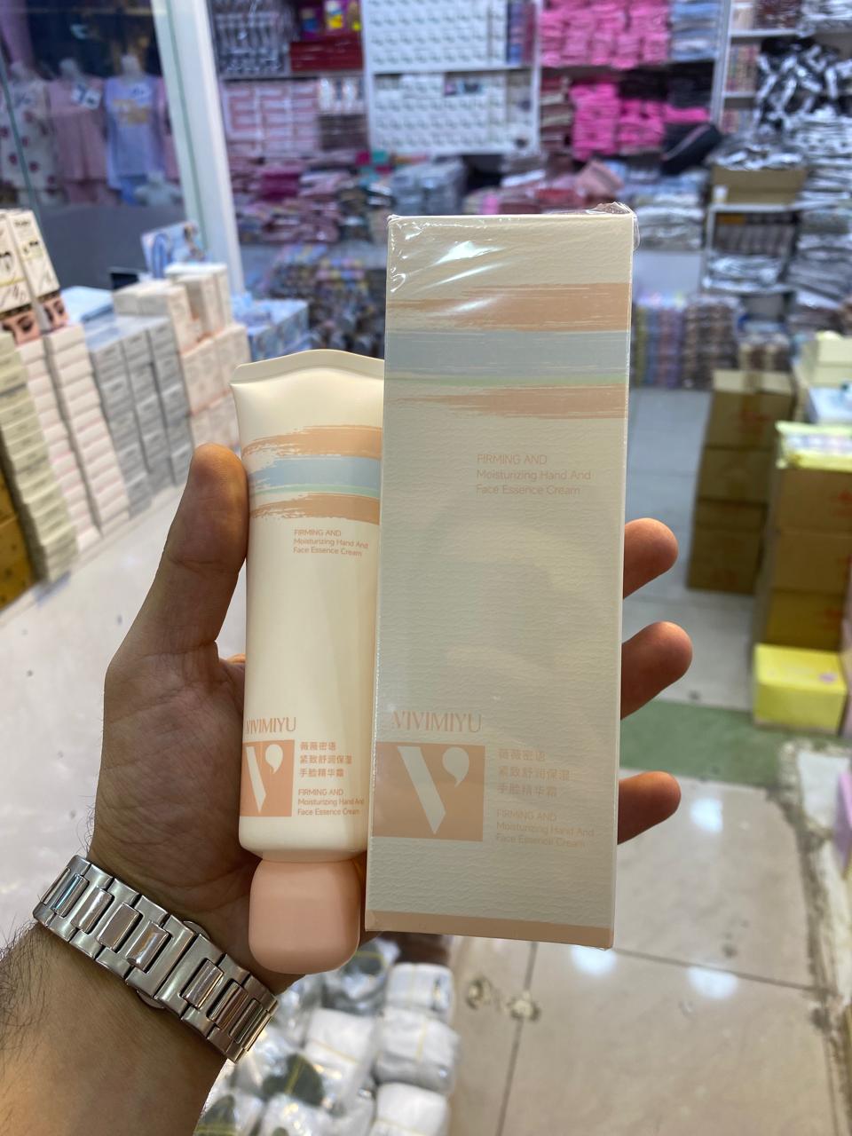 Firming and moisturizing pink hand cream