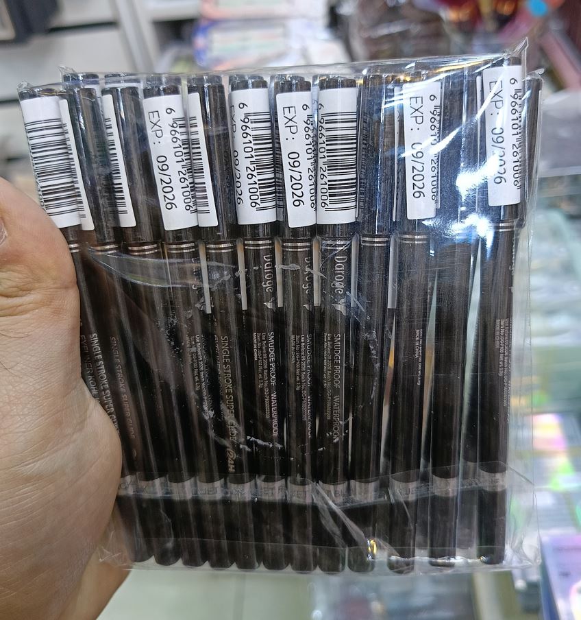 waterproof smudge eyeliner