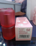 HR68 02 RED lip sticks
