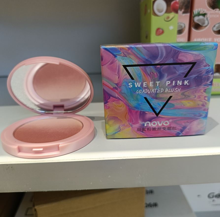 Sweet pink graduated blush